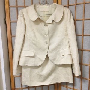 Valentino cream cotton silk suit.